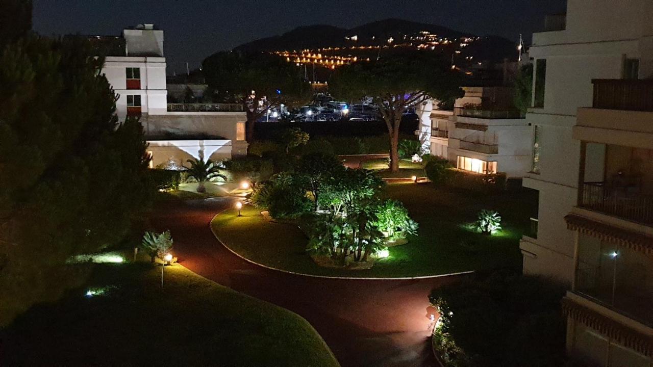 Garden And Beach Sea View Apartment Cannes มองเดอลิเยอลานาปูล ภายนอก รูปภาพ